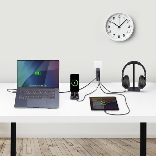 StarTech.com 140W USB-C Wall Charger, 3x USB-C/1x USB-A, PD 3.1 GaN Power Adapter for MacBook, Dell XPS/Inspiron/Precision