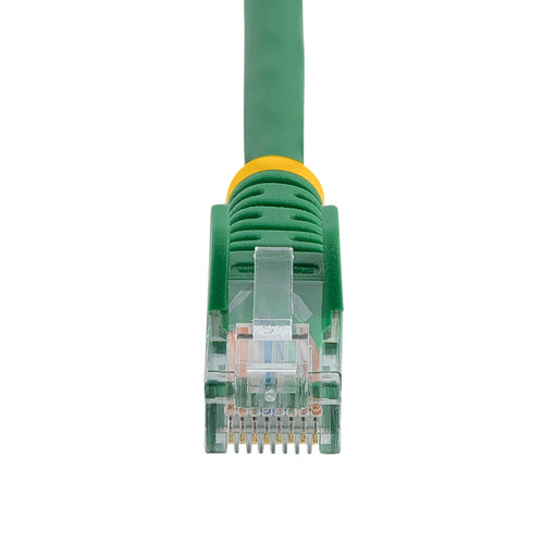 StarTech.com Cat5e patch cable with snagless RJ45 connectors – 5 ft, green