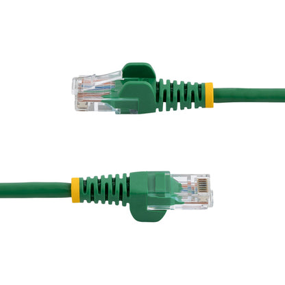 StarTech.com Cat5e patch cable with snagless RJ45 connectors – 5 ft, green